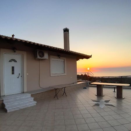 -Tsiakos Apartment- In Vryses Kyparissia Exterior photo